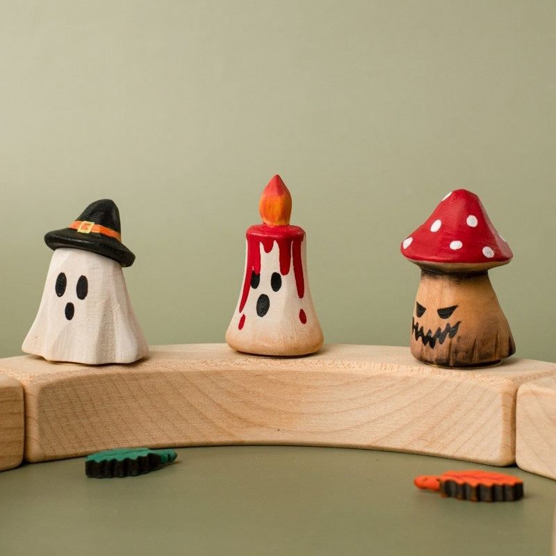 Bumbu Toys | Celebration Ring Ornament | Ghost Wizard