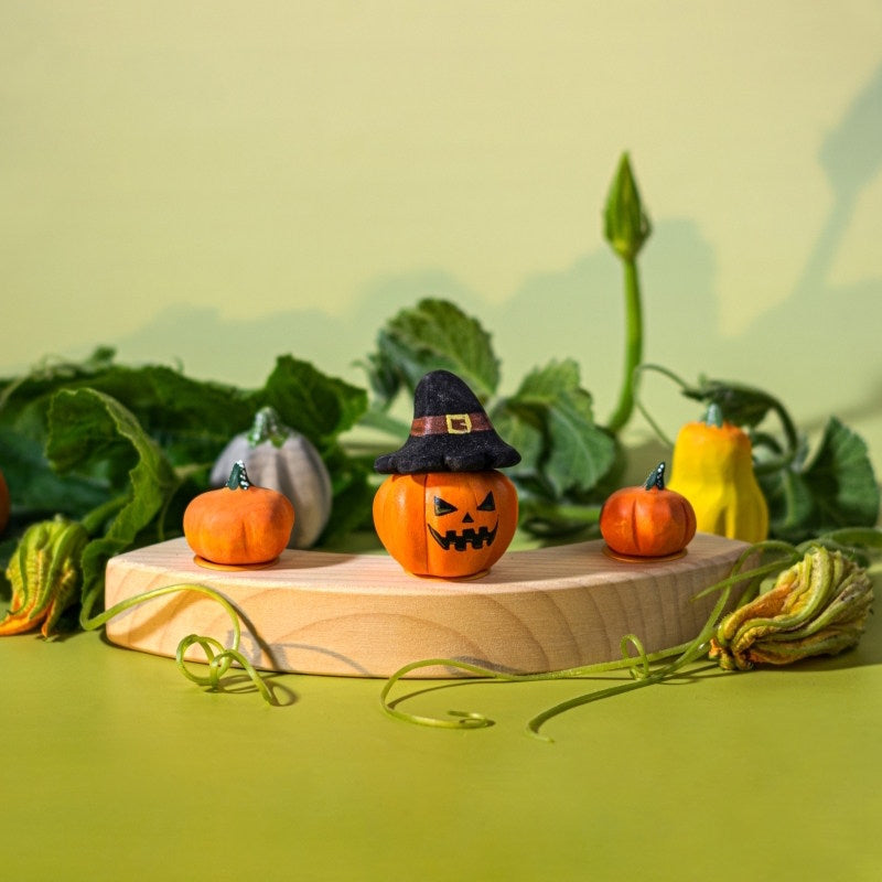 Bumbu Toys | Celebration Ring Ornament | Magic Pumpkin