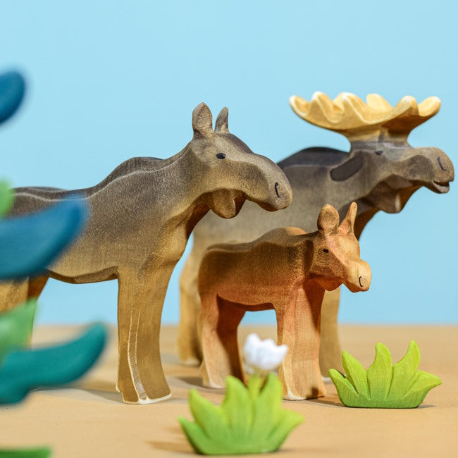 Bumbu Toys | Moose Female at Milk Tooth