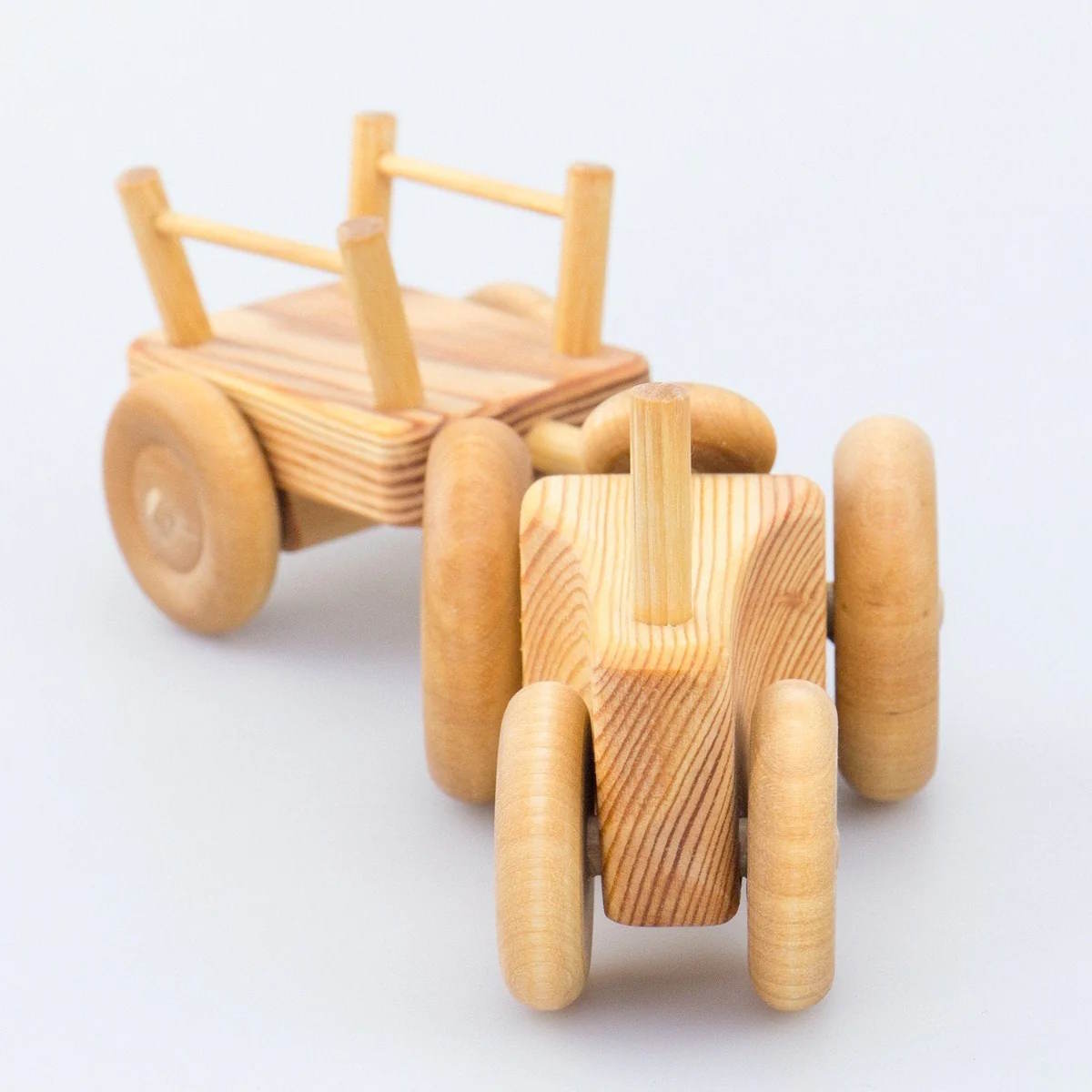 Debresk | Small Tractor with Cart