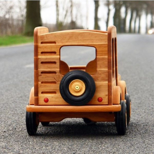 Drewart | Off-Road Car Jeep at Milk Tooth Australia