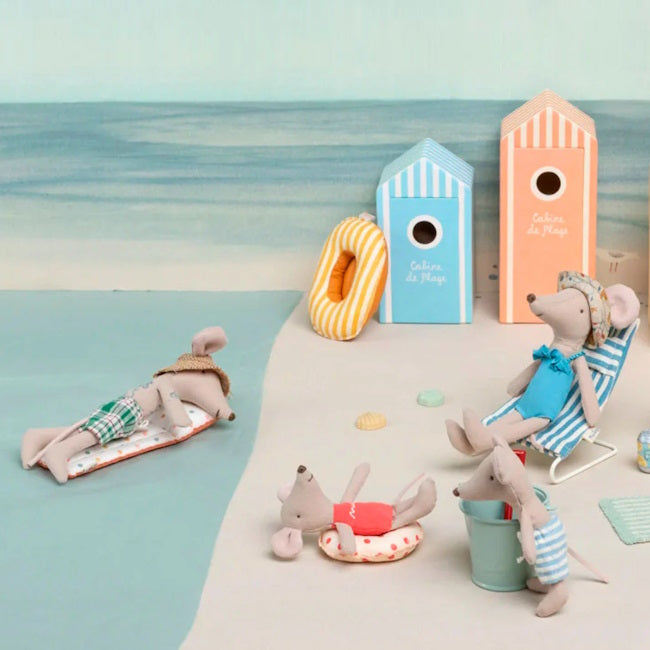 Maileg | Beach Mouse Dad in Cabin at Milk Tooth