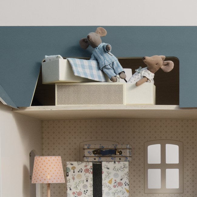 Maileg | Mouse Big Sister Brown in Matchbox at Milk Tooth