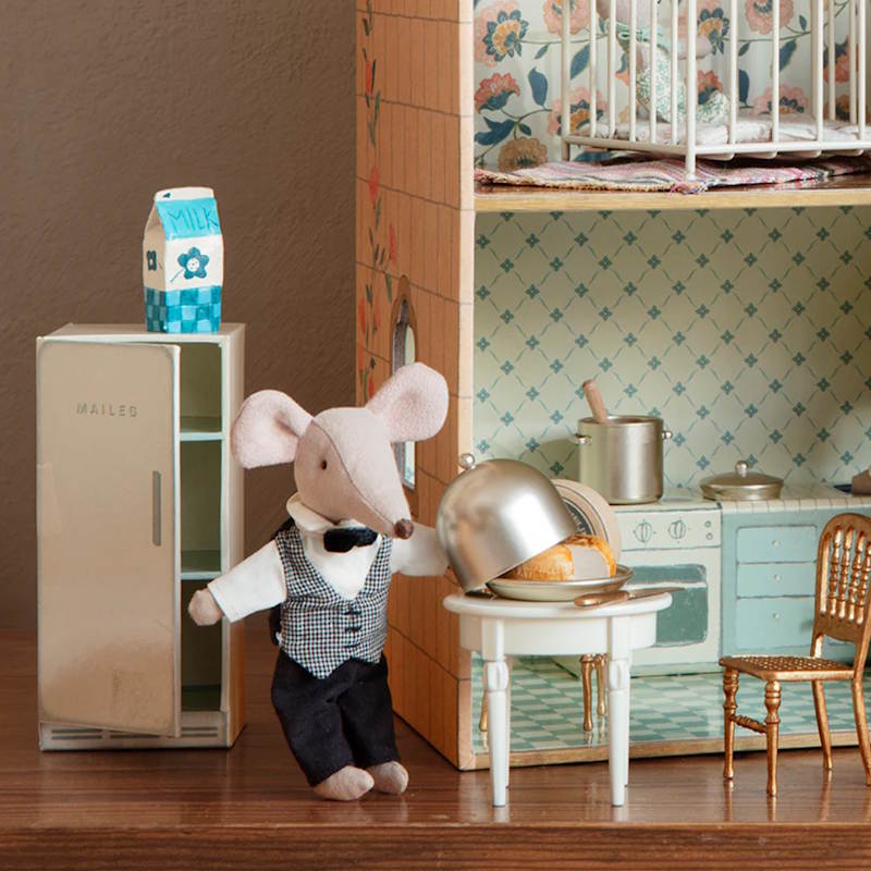 Maileg | Waiter Mouse Big Brother