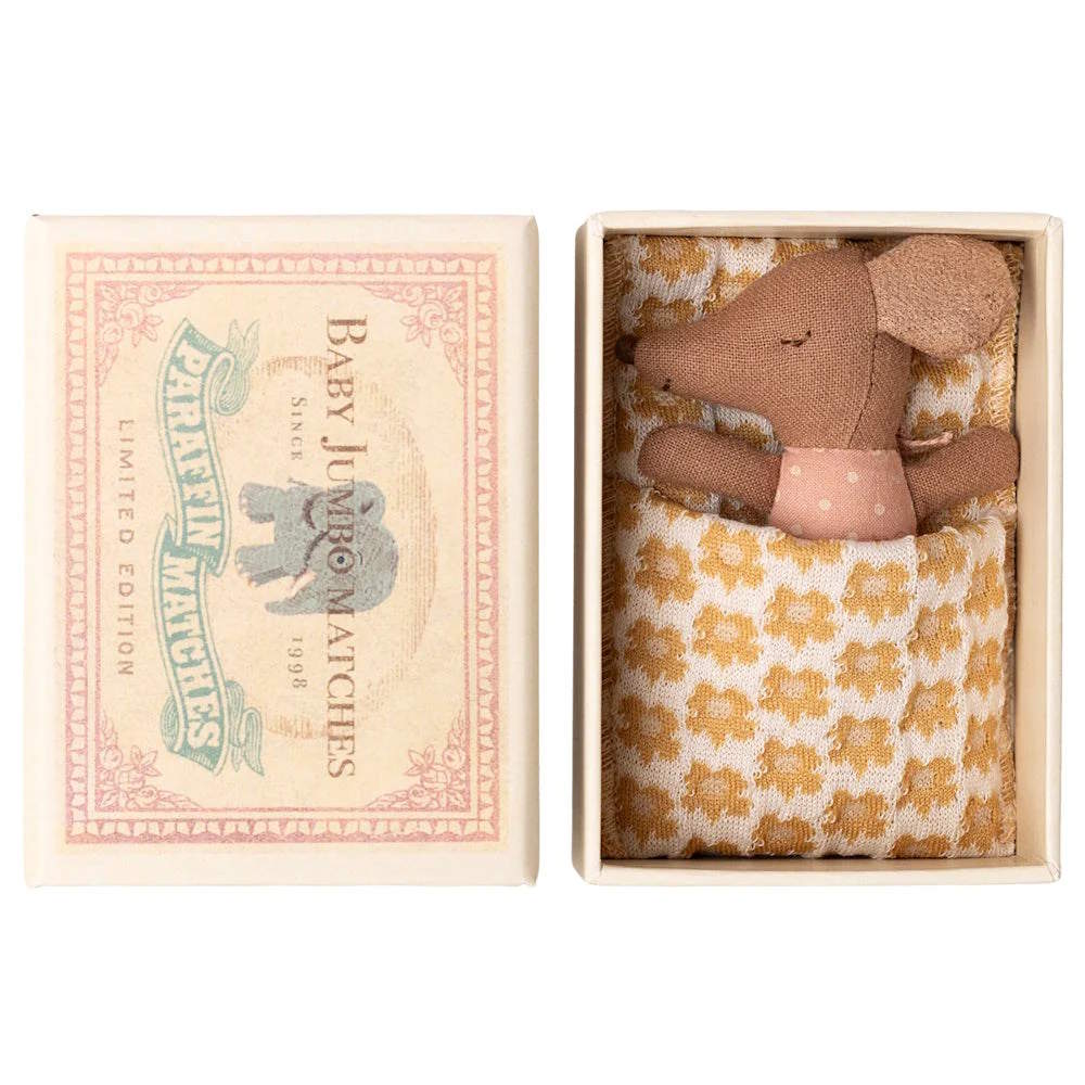 Maileg | Sleepy-Wakey Baby Mouse in Box Rose 2025