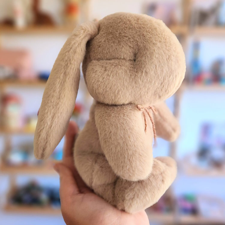 © Milk Tooth Maileg Bunny Plush Cream Peach