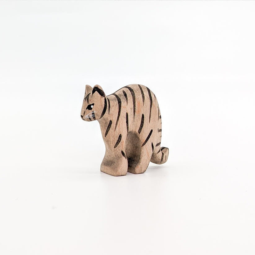 NOM Handcrafted | Cat Arching at Milk Tooth