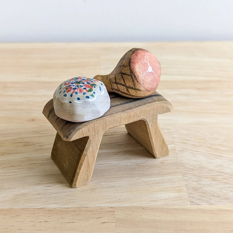 NOM Handcrafted | Christmas Pavlova at Milk Tooth Australia