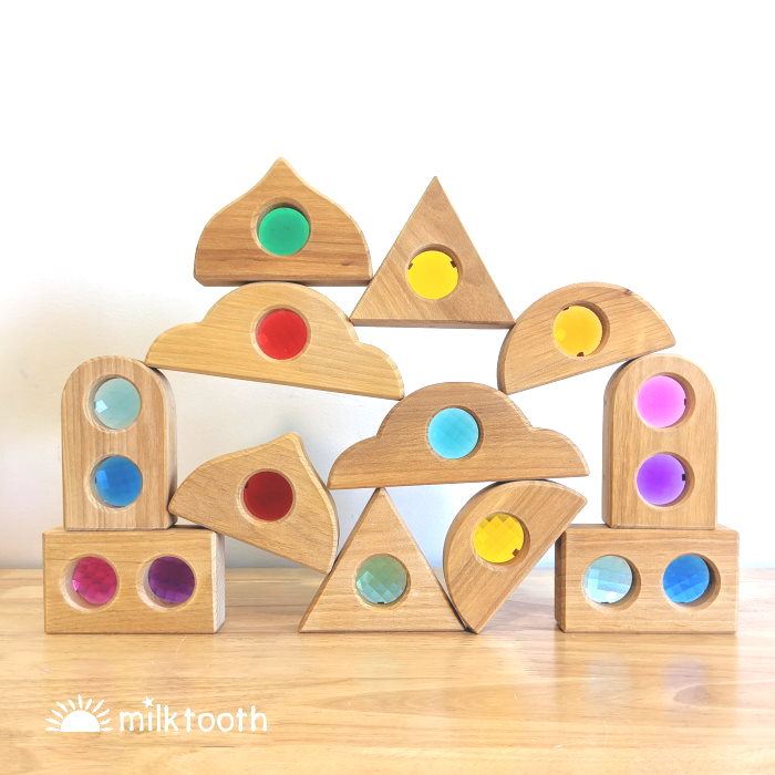Bauspiel | Window Shapes | 36 Blocks with Tray at Milk Tooth