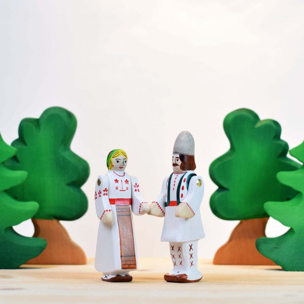 Bumbu Toys | Peasant Woman at Milk Tooth