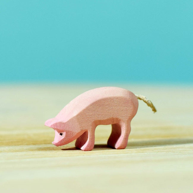 Bumbu Toys | Piglet Eating at Milk Tooth