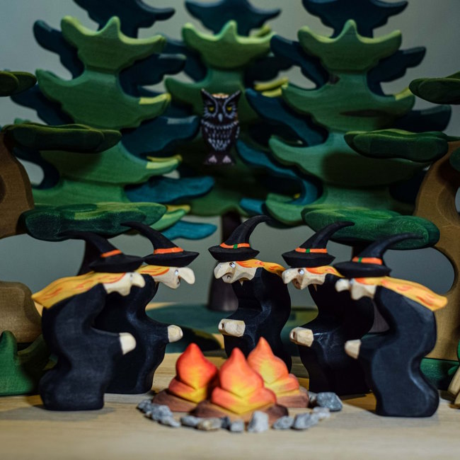 Bumbu Toys | Witch at Milk Tooth