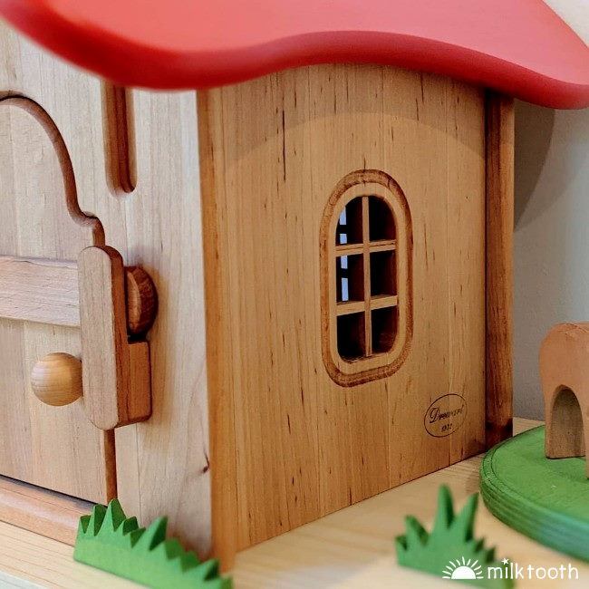 Drewart | Witch's Shed Red Roof | Wooden Doll House side showing window