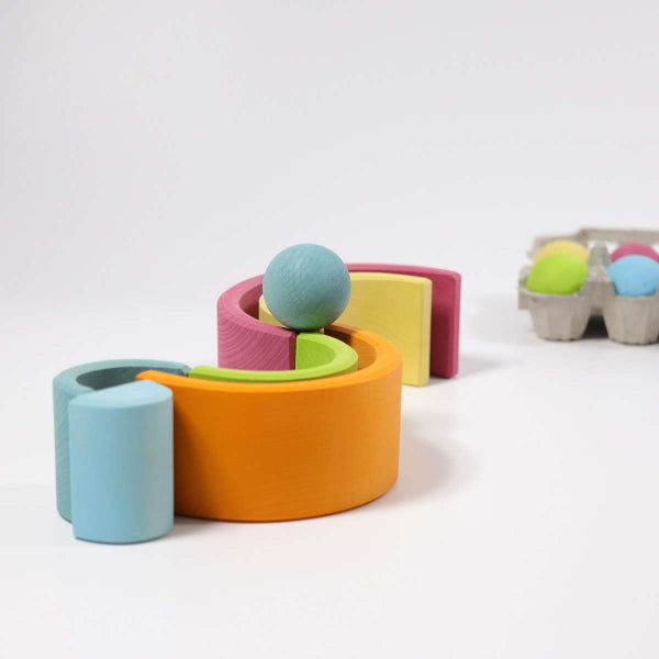 Grimm's | Pastel Medium Rainbow with 6 Pastel Balls at Milk Tooth