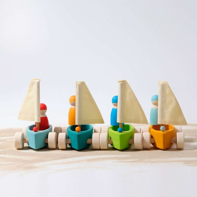 Grimm's | Land Yachts | Set of 4 Small with 4 Sailors