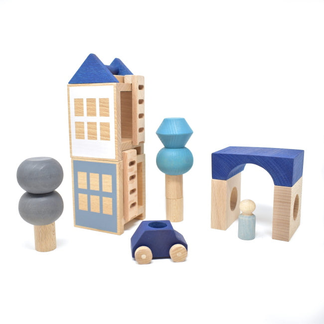 Lubulona | Car in Navy Blue with Grey Figure