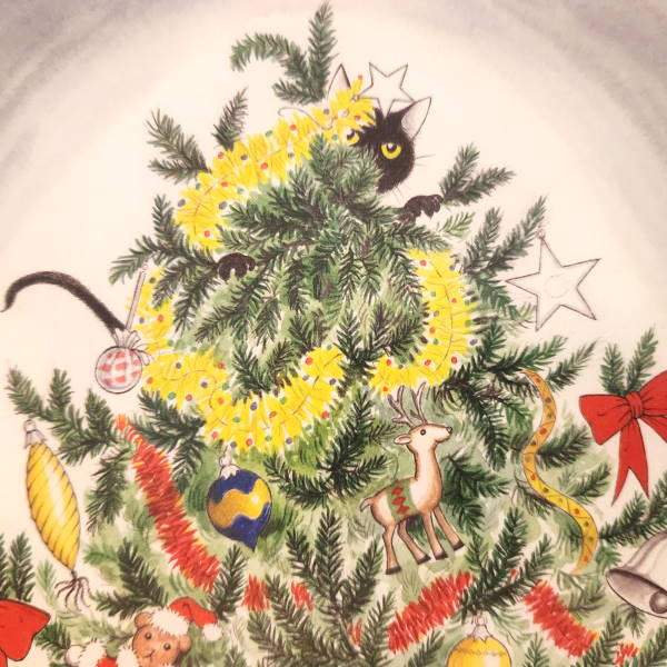 © Milk Tooth Slinky Malinki's Christmas Crackers Boardbook