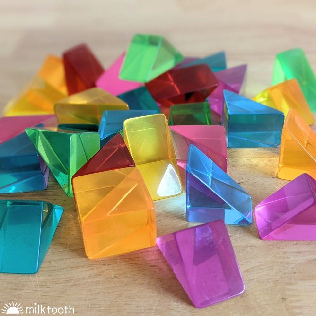 © Milk Tooth Papoose | Lucite Small Triangles | 32 Pieces with Tray