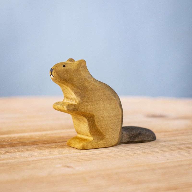 Bumbu Toys | Beaver Sitting