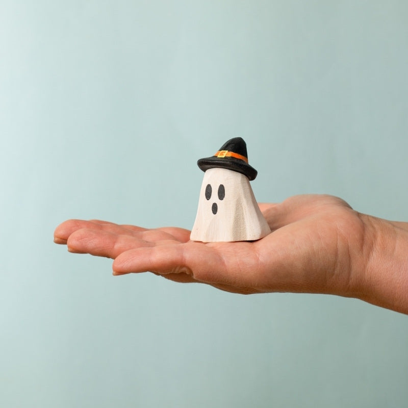 Bumbu Toys | Celebration Ring Ornament | Ghost Wizard