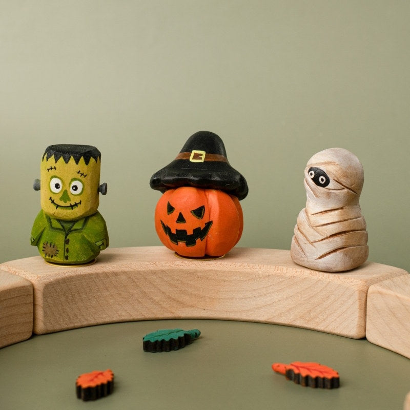 Bumbu Toys | Celebration Ring Ornament | Magic Pumpkin