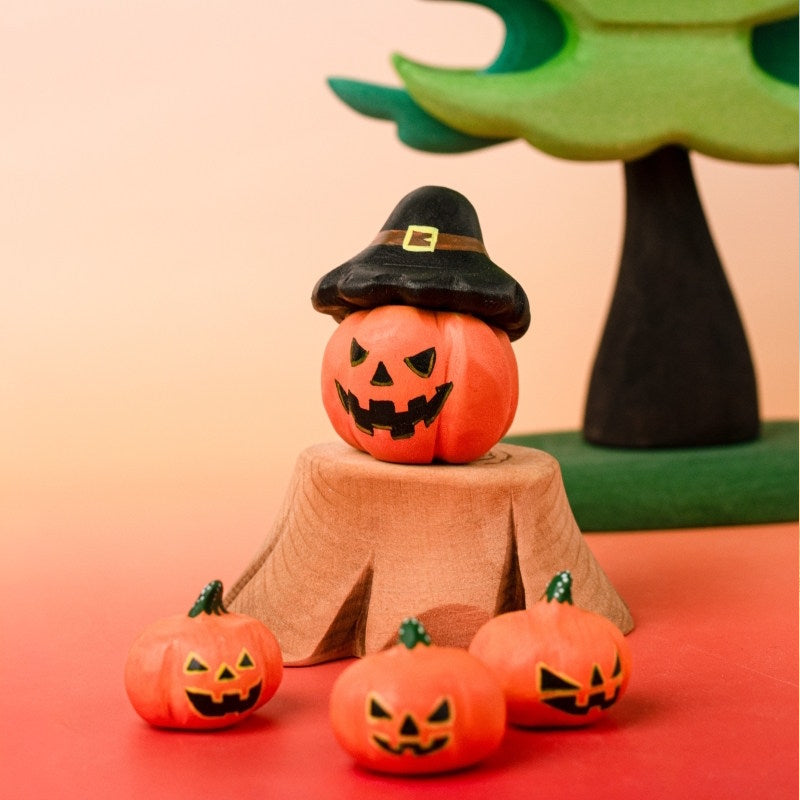 Bumbu Toys | Celebration Ring Ornament | Magic Pumpkin