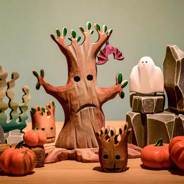 Bumbu Toys | Spooky Tree Small - Milk Tooth