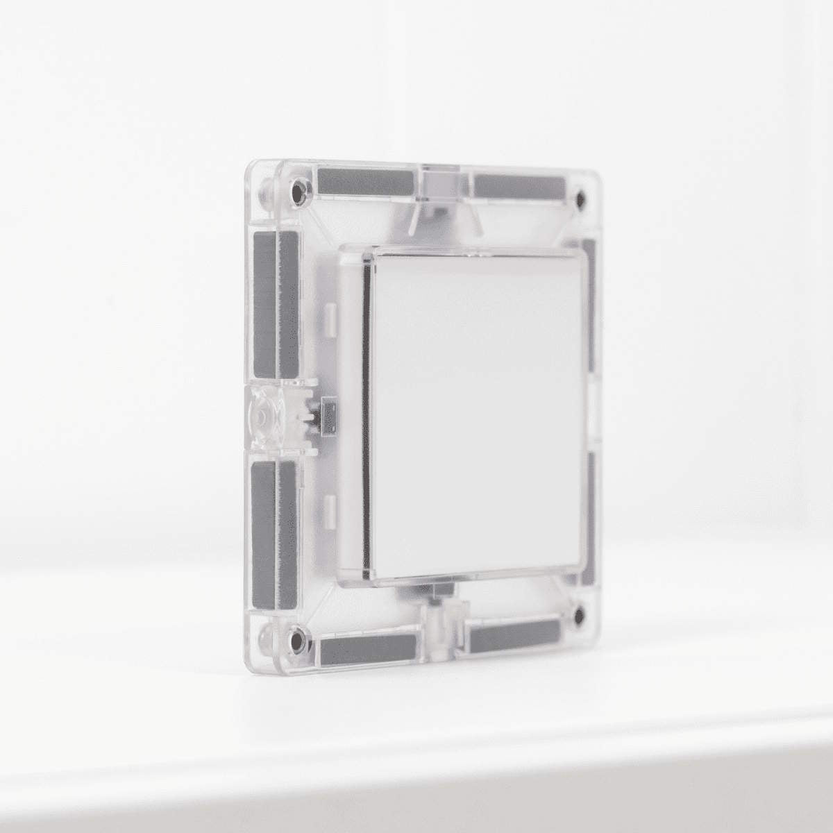 Close up of the Connetix light up tile from the Light Star Pack