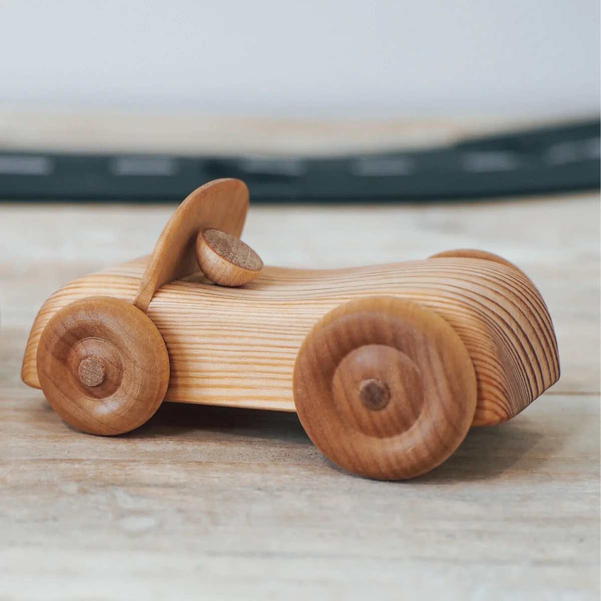 Debresk | Small Sports Car