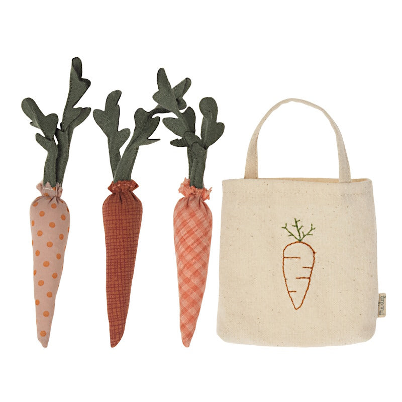 Maileg | Carrots in Shopping Bag at Milk Tooth Australia