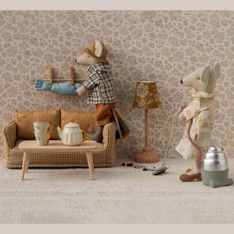 Maileg | Couch Mouse Mable