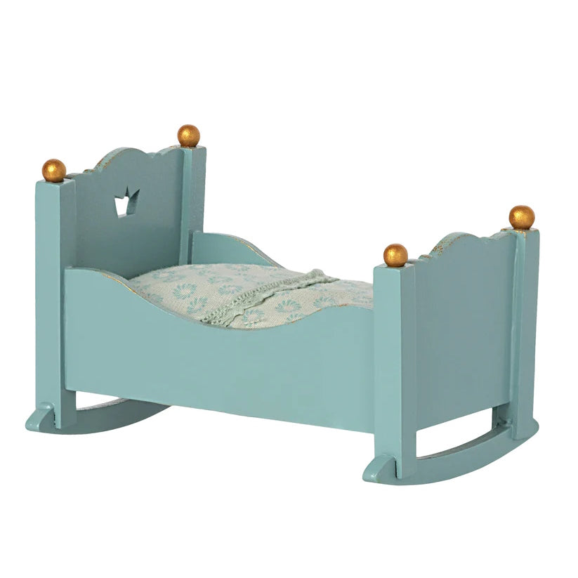 Maileg | Cradle Baby Mouse Blue at Milk Tooth