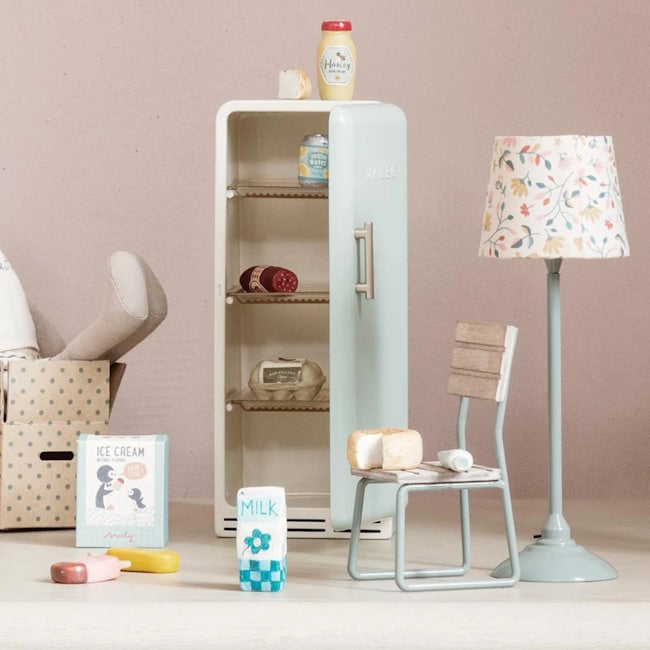 Maileg | Miniature Grocery Box at Milk Tooth