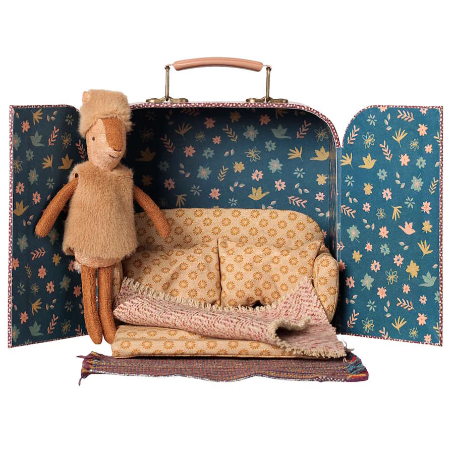 Maileg | Reindeer In Suitcase Little Sister