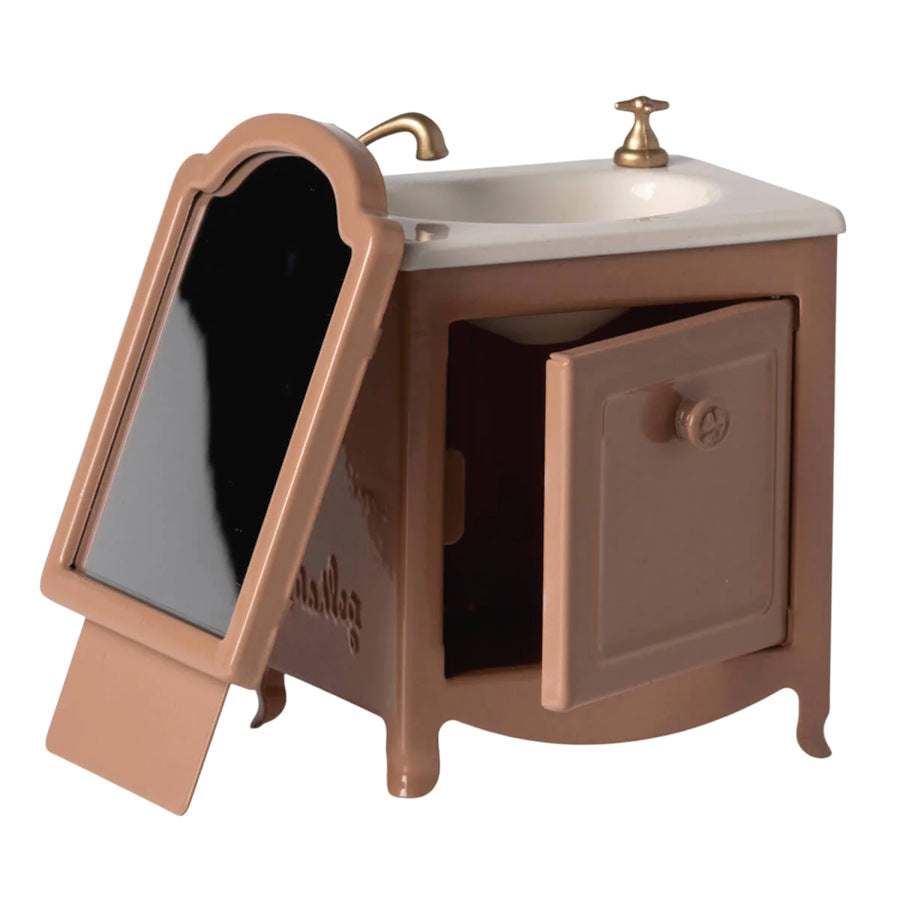 Maileg | Sink Dresser Mouse Dark Powder
