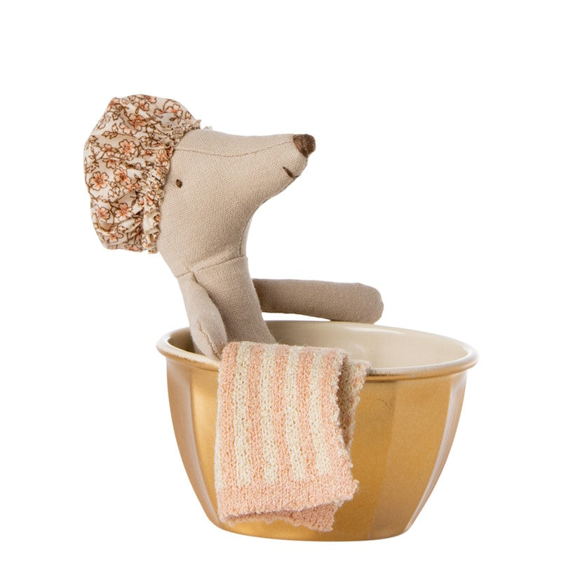 Maileg | Wellness Mouse Big Sister at Milk Tooth