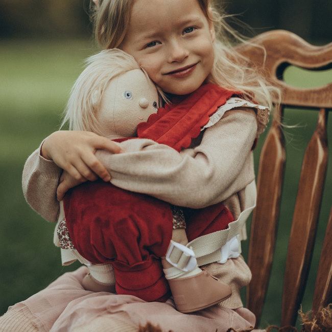 Olli Ella | Dinkum Doll Petal Carrier Red at Milk Tooth Australia