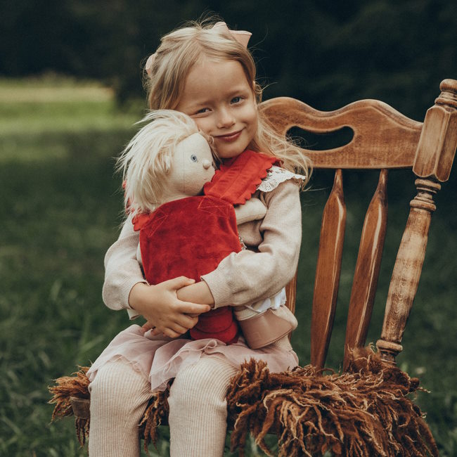 Olli Ella | Dinkum Doll Petal Carrier Red at Milk Tooth Australia