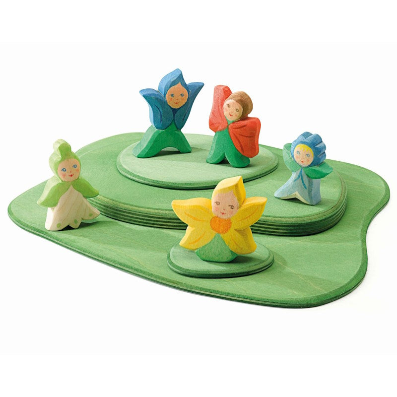 Ostheimer | People | Flower Child Sunflower at Milk Tooth