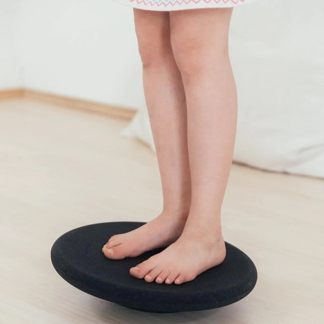 Stapelstein | Balance Board Black at Milk Tooth