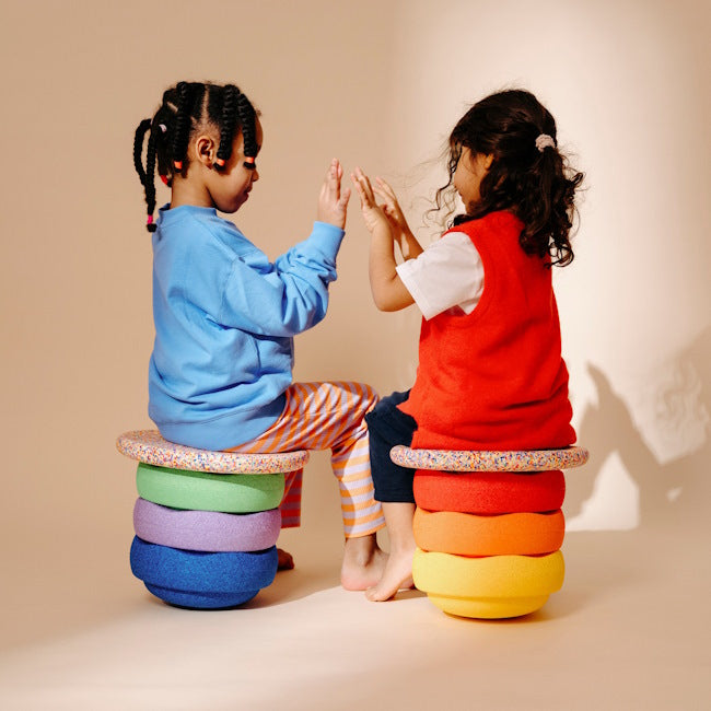 Stapelstein | Rainbow Classic 6 + FREE SUPER CONFETTI BOARD at Milk Tooth