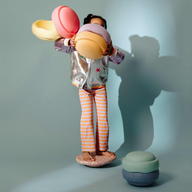 Stapelstein | Rainbow Pastel 6 + FREE SUPER CONFETTI BOARD at Milk Tooth