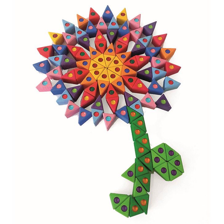 Bauspiel | Triangles | 100 Wooden Blocks with Tray 