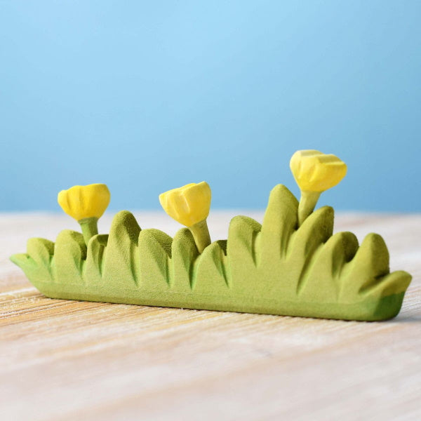 Bumbu Toys | Large Grass with Yellow Flowers at Milk Tooth