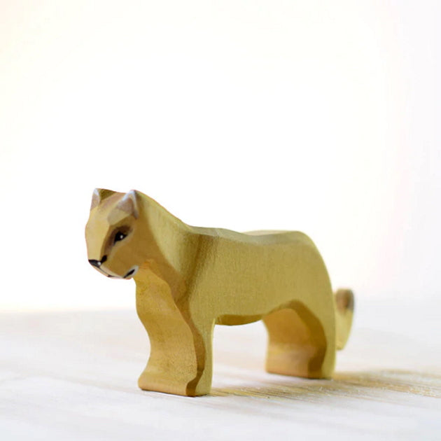 Bumbu Toys | Lioness at Milk Tooth