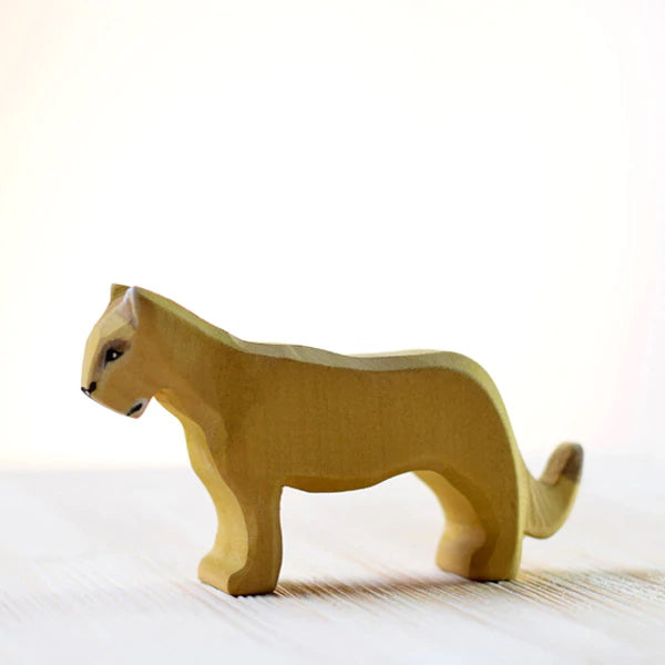 Bumbu Toys | Lioness at Milk Tooth