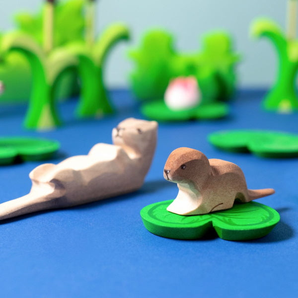 Bumbu Toys | Otter Floating at Milk Tooth