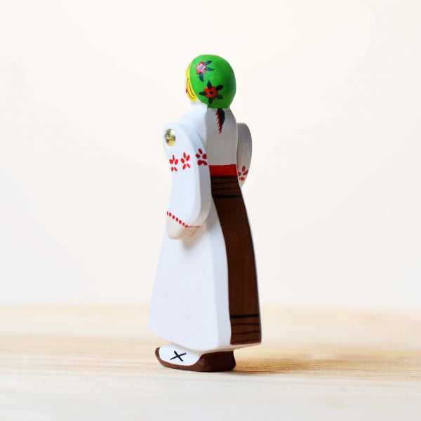 Bumbu Toys | Peasant Woman at Milk Tooth