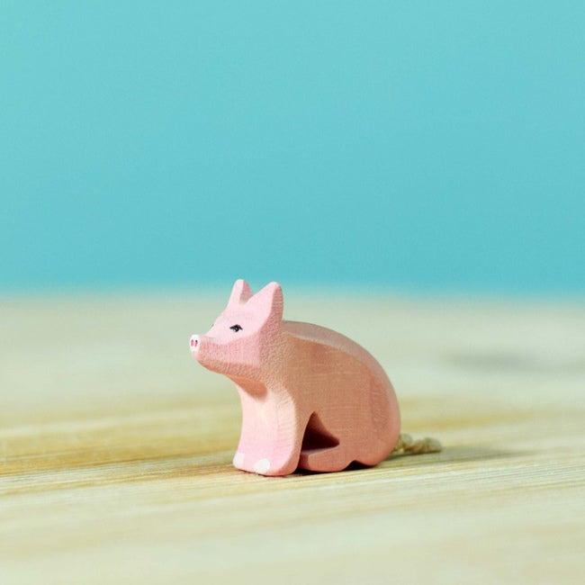 Bumbu Toys | Piglet Sitting at Milk Tooth