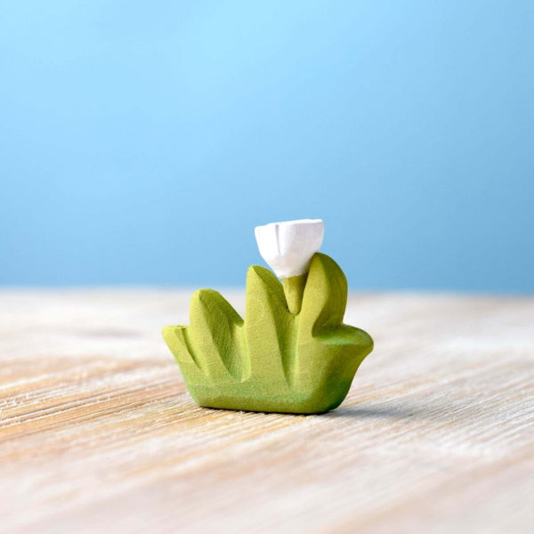 Bumbu Toys | Small Grass with White Flower at Milk Tooth